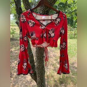 Floral cropped blouse